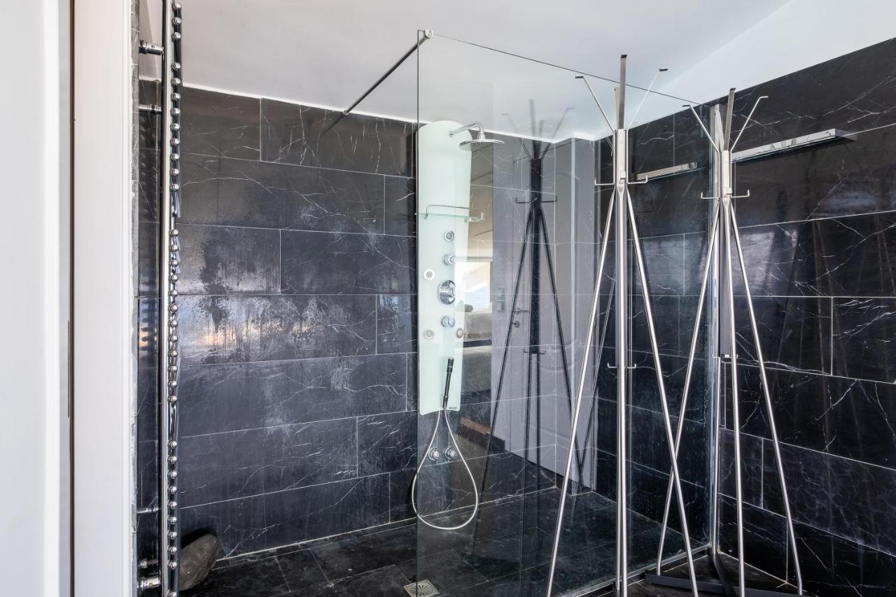 Icarus Luxury Beachfront Villa Γιαλισκάρι Εξωτερικό φωτογραφία