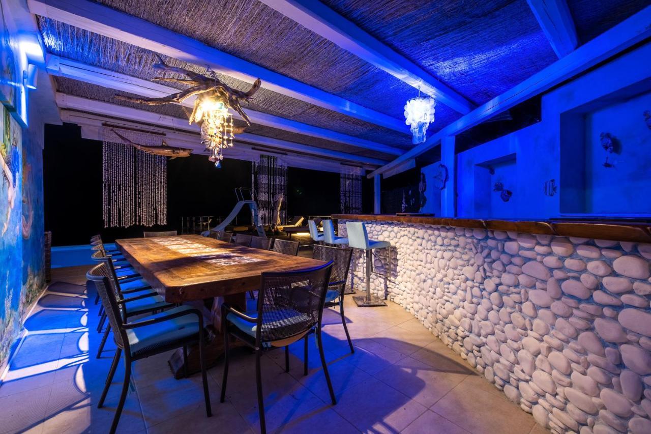 Icarus Luxury Beachfront Villa Γιαλισκάρι Εξωτερικό φωτογραφία