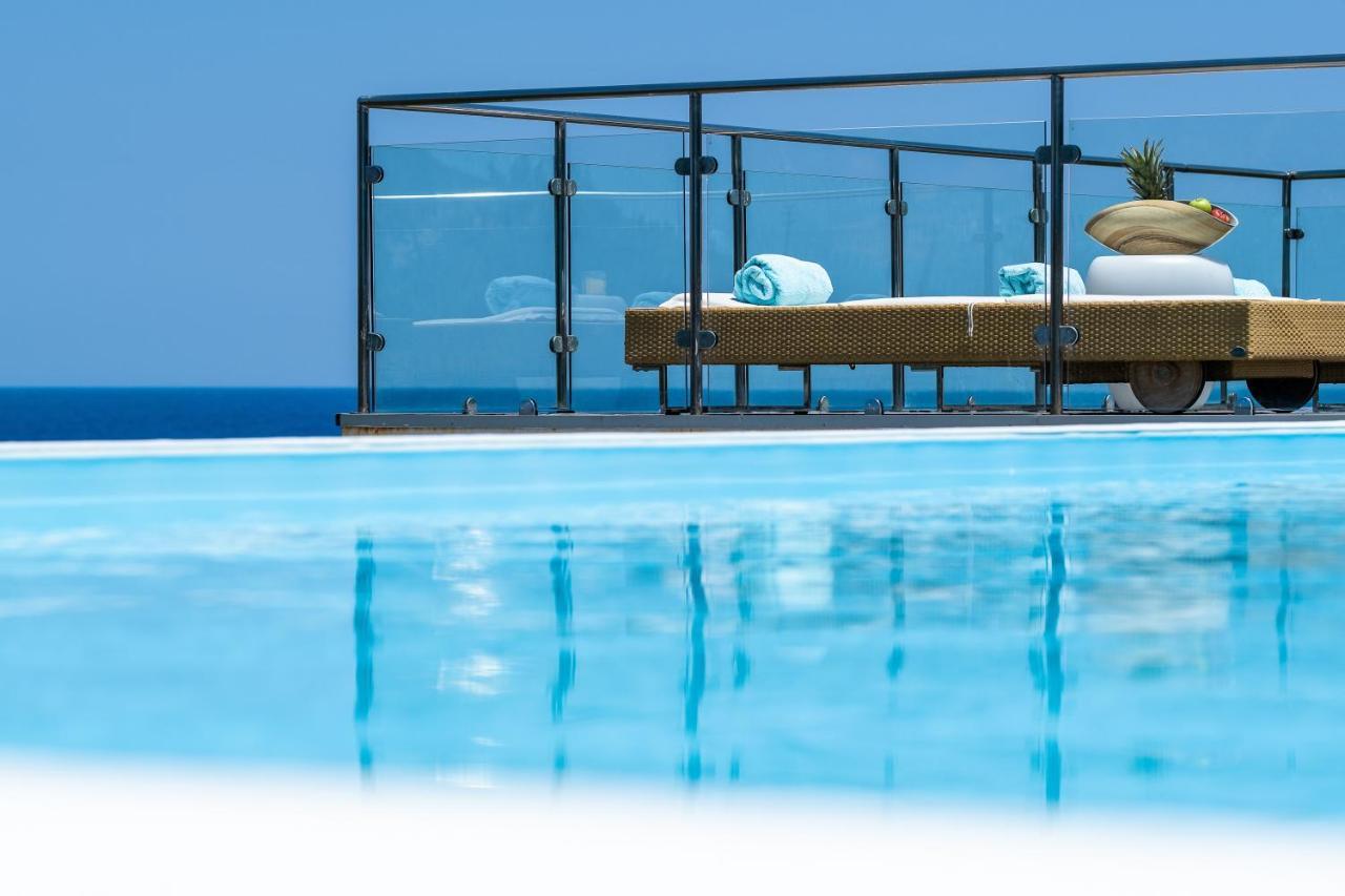 Icarus Luxury Beachfront Villa Γιαλισκάρι Εξωτερικό φωτογραφία