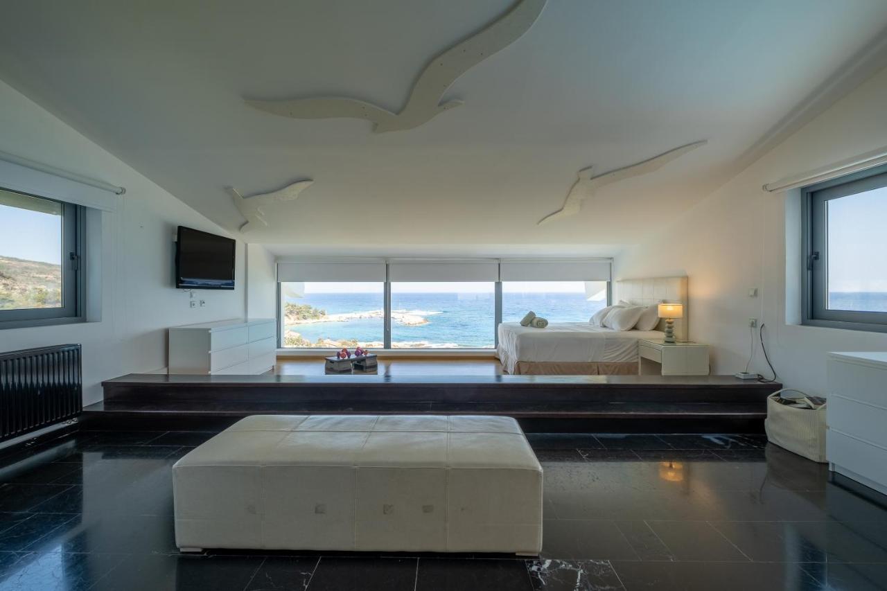 Icarus Luxury Beachfront Villa Γιαλισκάρι Εξωτερικό φωτογραφία